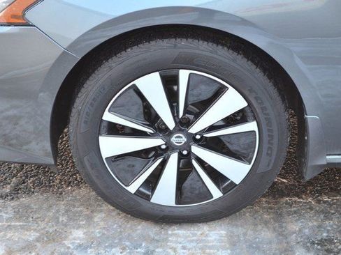 Used 2020 Nissan Altima 2.5 SV image 13