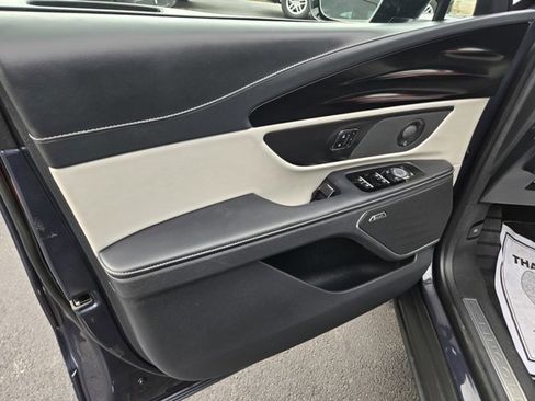 Used 2024 Lincoln Nautilus Reserve w/ Equipment Group 202A image 36