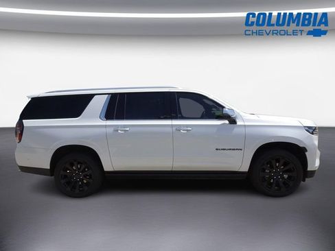 Used 2024 Chevrolet Suburban Premier w/ Advanced Technology Package AWD/4WD image 2