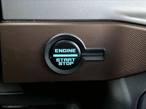 Used 2023 Ford Bronco Outer Banks image 33