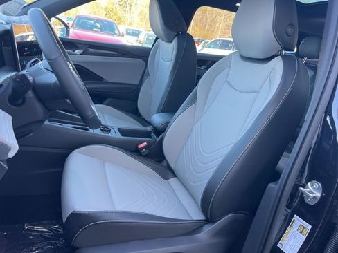 New 2026 Volkswagen Tiguan SE R-Line FWD image 25
