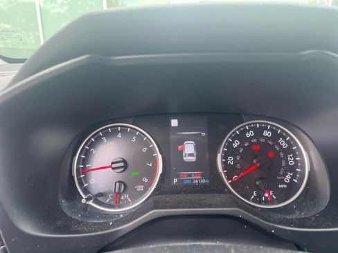 Used 2022 Toyota RAV4 XLE AWD/4WD image 12