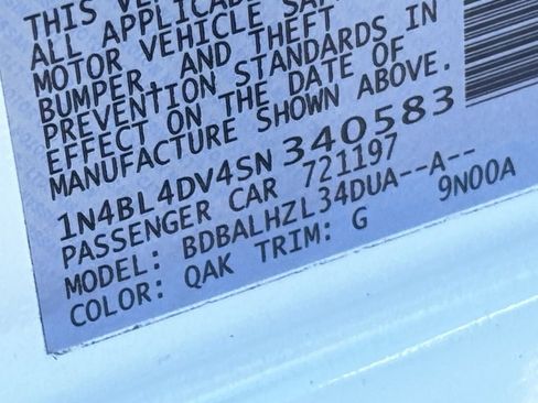 Used 2025 Nissan Altima 2.5 SV FWD image 30