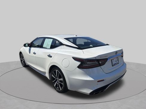 Used 2023 Nissan Maxima SV w/ Floor Mat Group FWD image 5