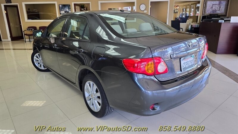 Used 2009 Toyota Corolla LE FWD image 3