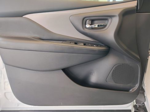 Certified 2024 Nissan Murano SV w/ SV Midnight Edition Package FWD image 28
