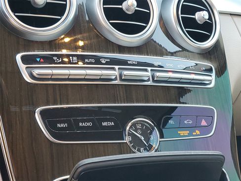 Used 2021 Mercedes-Benz C 300 Sedan w/ Premium Package image 19