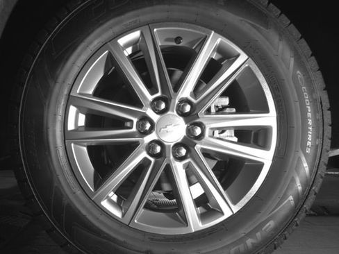 Used 2023 Chevrolet Traverse LT AWD/4WD image 13