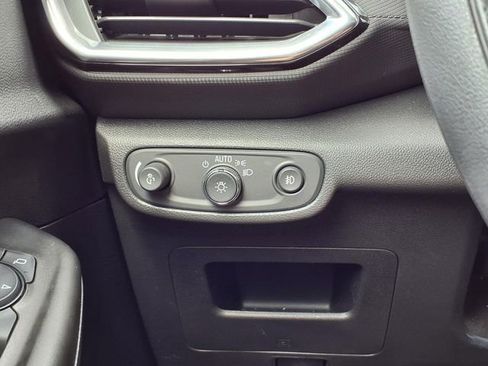 Used 2023 Chevrolet TrailBlazer LT w/ Convenience Package image 18