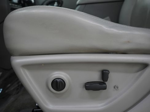 Used 2005 Buick Rainier CXL image 23
