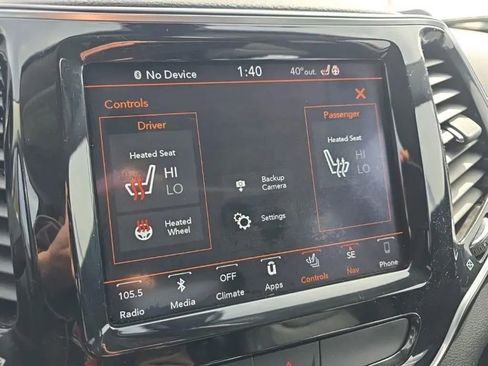 Used 2019 Jeep Cherokee Limited AWD/4WD image 25