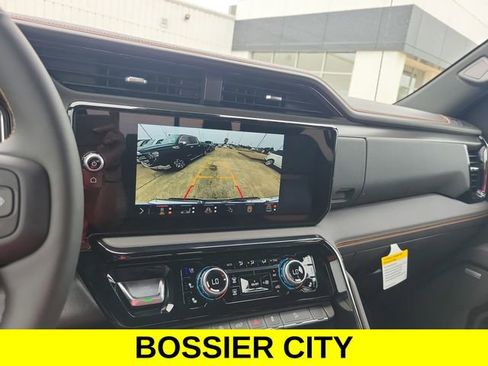 New 2026 GMC Sierra 1500 AT4 AWD/4WD image 17