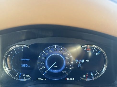 Used 2016 Cadillac Escalade Platinum image 21