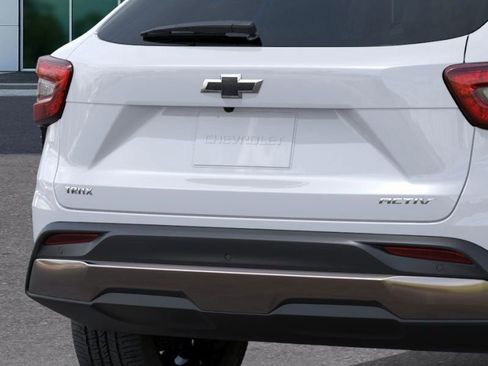 New 2026 Chevrolet Trax ACTIV w/ Sunroof Package image 14