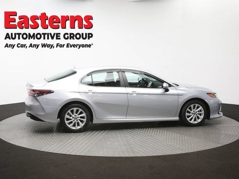Used 2021 Toyota Camry LE FWD image 35