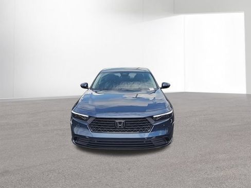 Used 2024 Honda Accord EX-L image 3