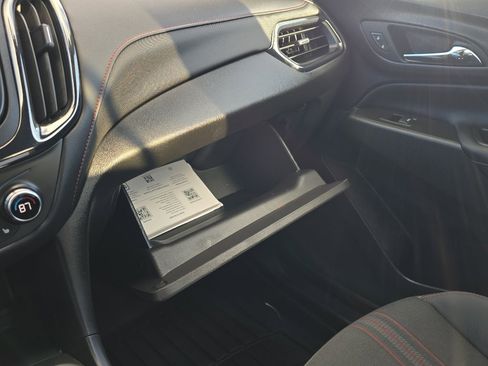 Certified 2024 Chevrolet Equinox RS image 31