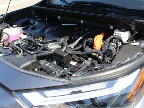 Certified 2023 Toyota RAV4 XLE Premium AWD/4WD image 55