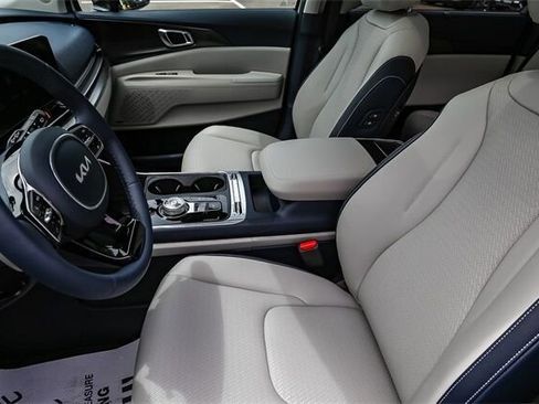 New 2026 Kia Carnival SX Prestige image 12