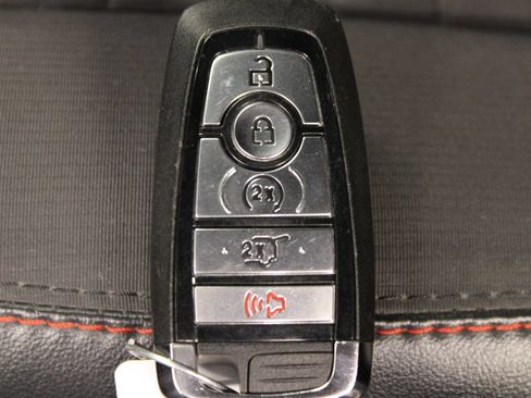 Used 2025 Ford Explorer ST-Line w/ ST-Line Street Pack AWD/4WD image 71