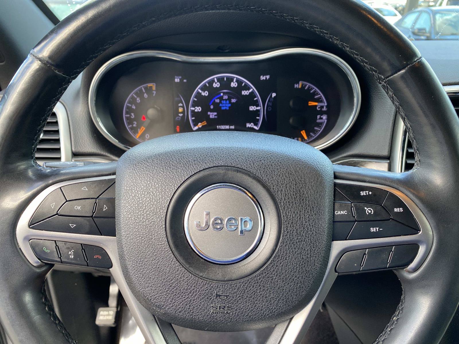 Used 2018 Jeep Grand Cherokee Limited AWD/4WD image 17