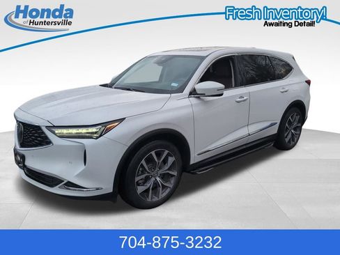 Used 2024 Acura MDX SH-AWD w/ Technology Package image 4