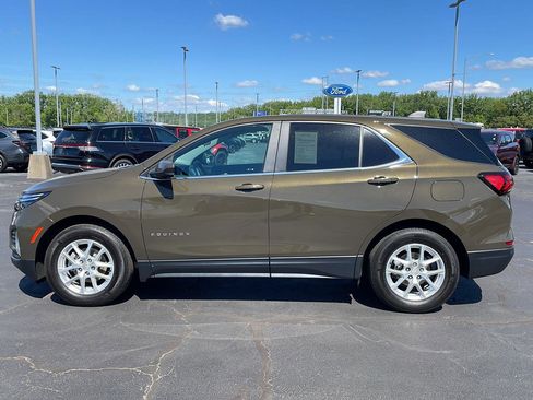 Used 2024 Chevrolet Equinox LT w/ LPO, Floor Liner Package FWD image 2