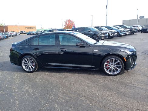 Used 2021 Cadillac CT5 V w/ Premium Package image 2