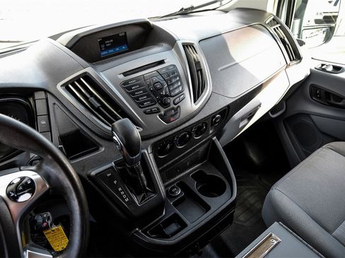 Used 2019 Ford Transit 250 130 Low Roof image 22