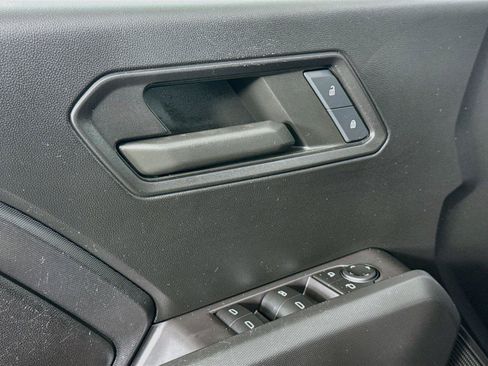 Used 2023 Chevrolet Colorado Trail Boss w/ Technology Package AWD/4WD image 18