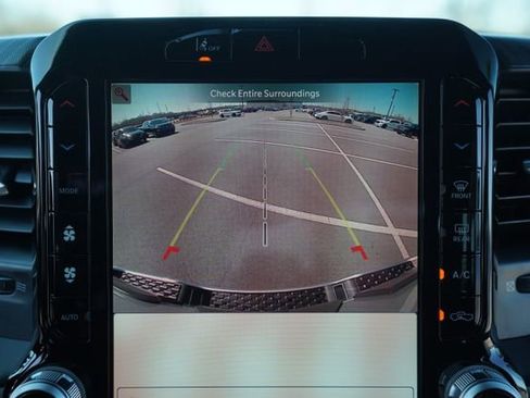 New 2026 RAM 1500 4x4 Crew Cab image 25