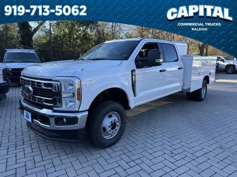 New 2026 Ford F350 XL w/ XL Chrome Package image 4