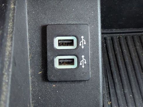 Used 2019 Ford F250 Lariat w/ Chrome Package image 14