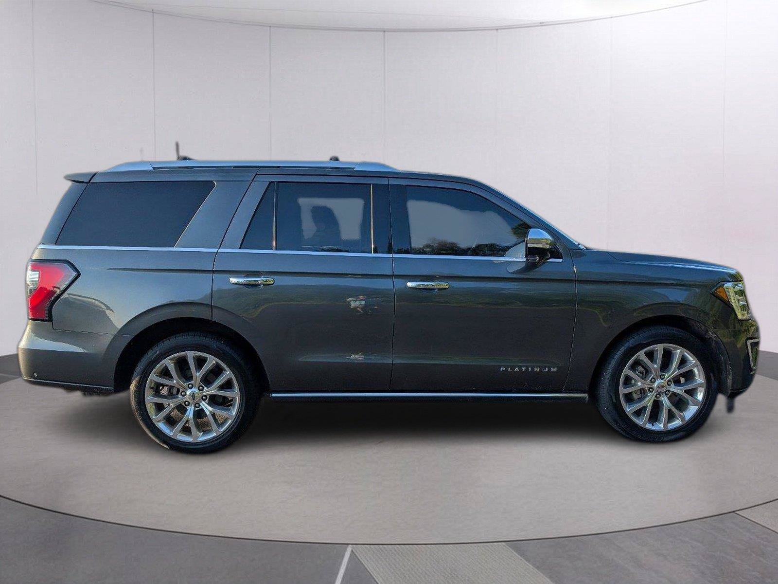 Used 2018 Ford Expedition Platinum RWD image 8