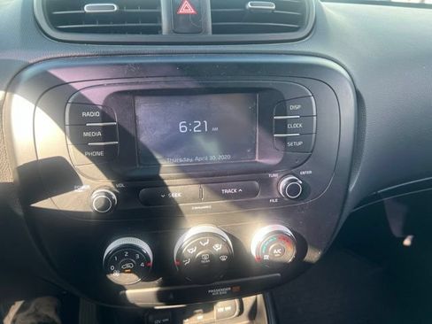 Used 2017 Kia Soul w/ Convenience Package FWD image 22