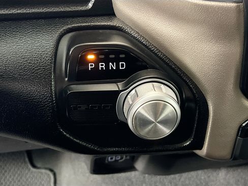 Used 2019 RAM 1500 Laramie image 25