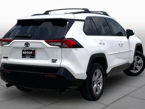 Used 2025 Toyota RAV4 XLE AWD/4WD image 13