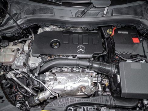 Certified 2023 Mercedes-Benz GLA 250 4MATIC image 23