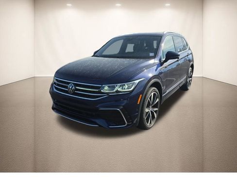 Used 2024 Volkswagen Tiguan SEL R-Line image 15