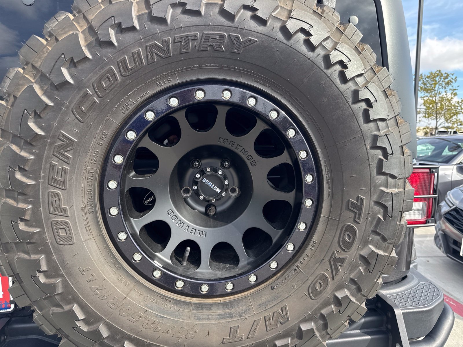 Used 2018 Jeep Wrangler Sport AWD/4WD image 7