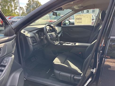 New 2026 Nissan Rogue S image 14