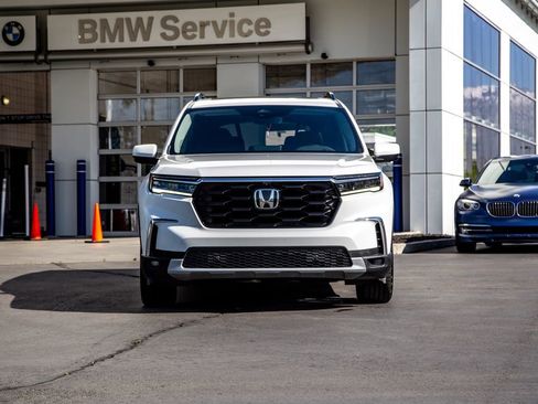 Used 2023 Honda Pilot Elite image 8