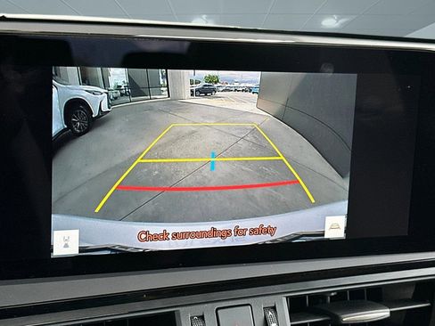 Certified 2025 Lexus ES 300h w/ Premium Package FWD image 23