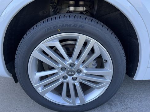 Used 2019 Audi Q5 2.0T Premium Plus w/ Premium Plus Package image 13