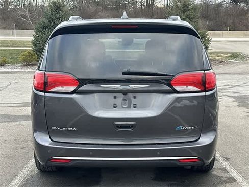 Used 2019 Chrysler Pacifica Limited w/ Advanced Safetytec Group image 4