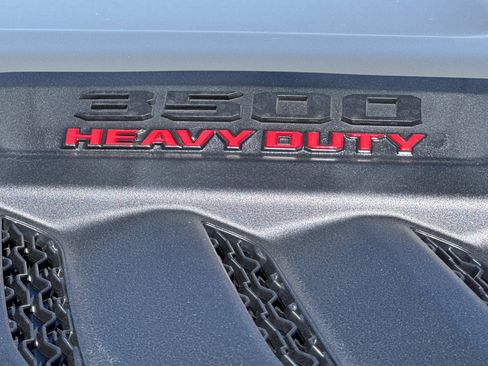 New 2026 RAM 3500 Laramie AWD/4WD image 25