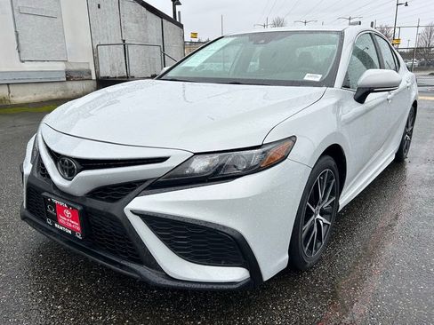 Certified 2024 Toyota Camry SE w/ Cold Weather Package image 1