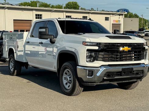 Used 2026 Chevrolet Silverado 3500 W/T w/ WT Convenience Package AWD/4WD image 1