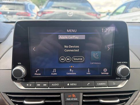 Used 2024 Nissan Altima 2.5 SV FWD image 26