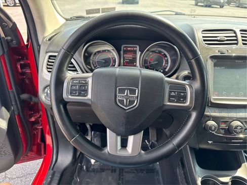 Used 2020 Dodge Journey Crossroad FWD image 17